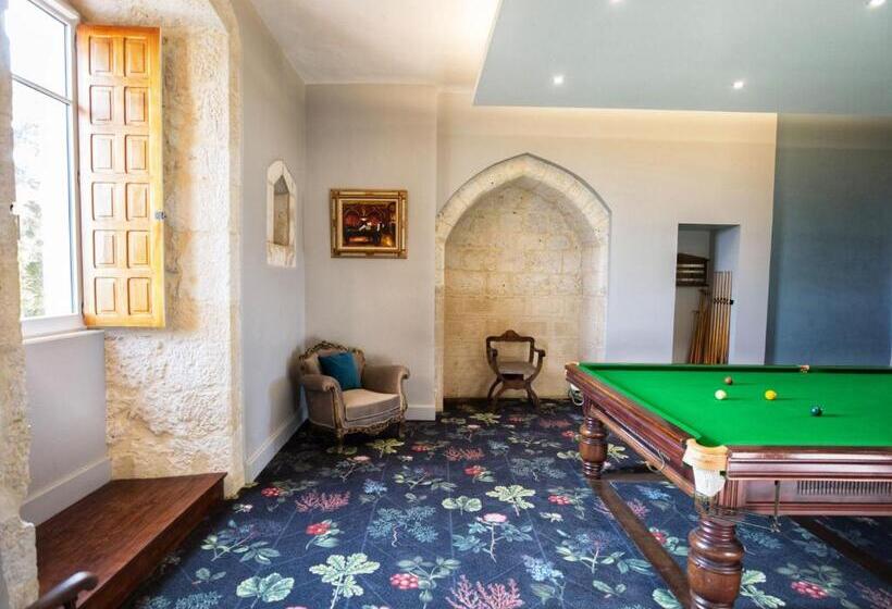 ペンション Château Des Fousseries