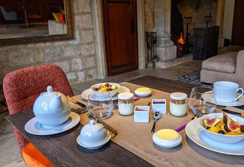 ペンション Château Des Fousseries