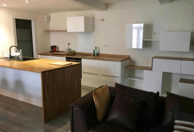 ペンション Château Des Fousseries