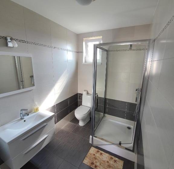 膳宿费 Penzion M.l.k