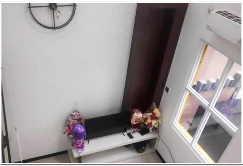 Pensione Reddoorz Near Moro Mall Purwokerto 2