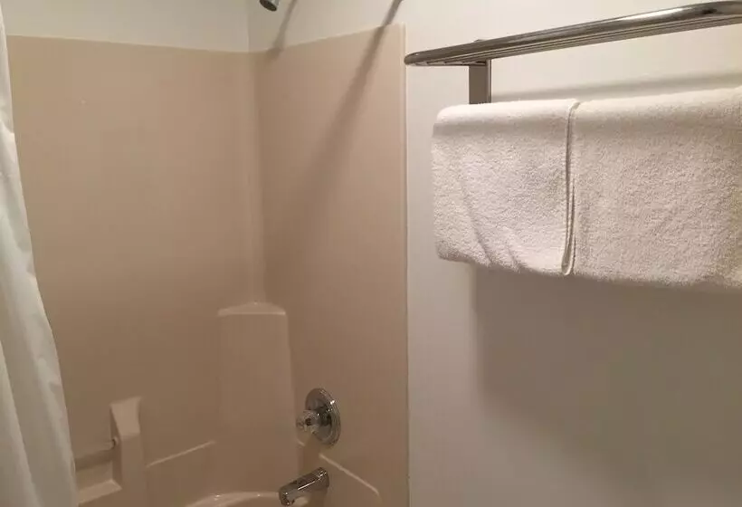 هتل Economy Inn Lafayette