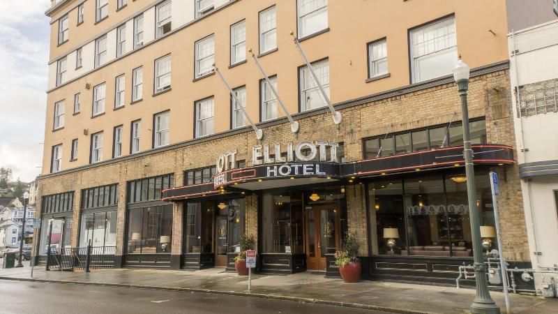 Otel Elliott