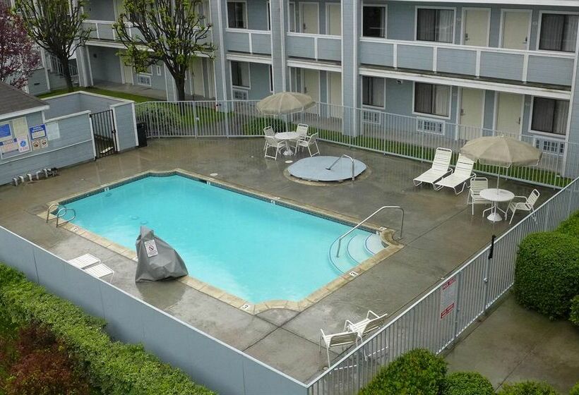 Отель Good Nite Inn Salinas