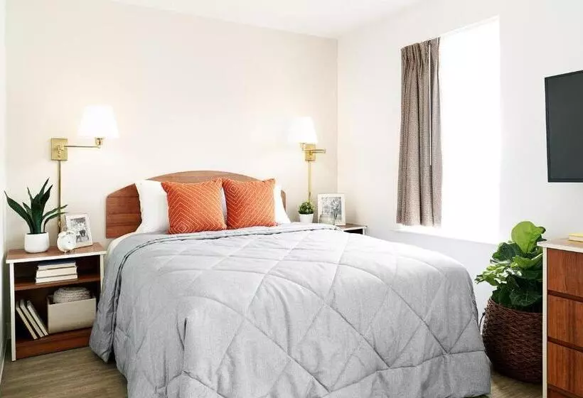 ホテル Intown Suites Extended Stay Chesapeake Va I 64 Crossways Blvd