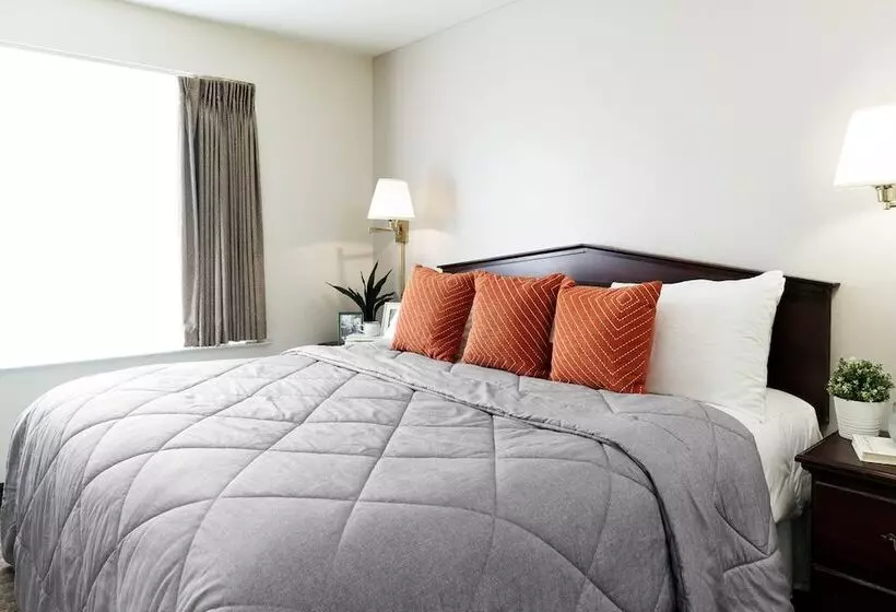 ホテル Intown Suites Extended Stay Fort Myers Fl