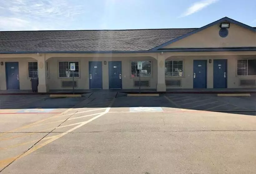 Отель Luxury Inn Liberty