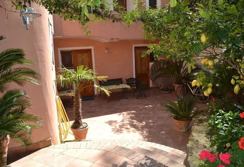 Piccolo Tirreno Hotel Residence