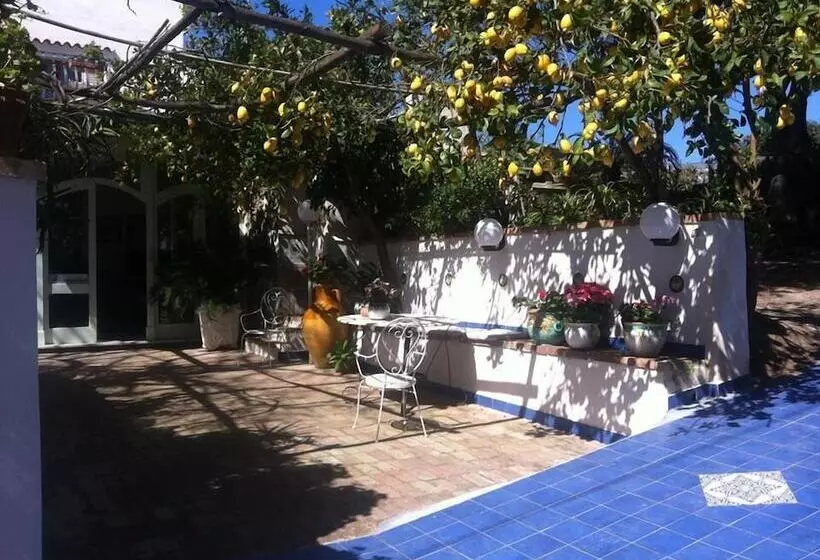 Piccolo Tirreno Hotel Residence