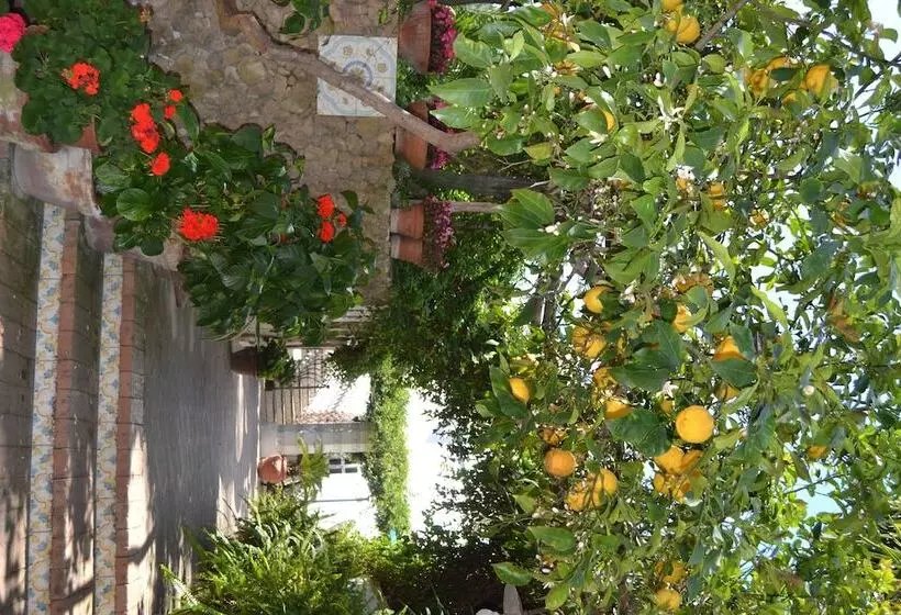 Piccolo Tirreno Hotel Residence