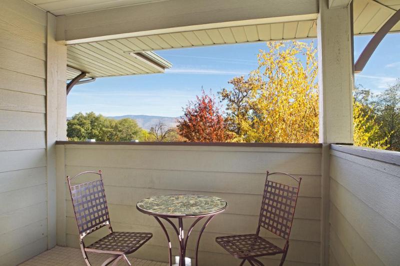 Otel Plaza Inn & Suites At Ashland Creek