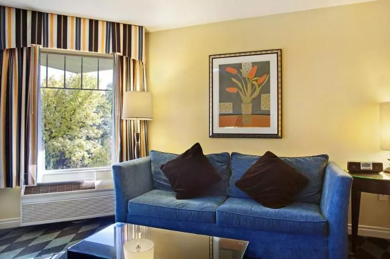 酒店 Plaza Inn & Suites At Ashland Creek