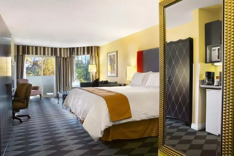 酒店 Plaza Inn & Suites At Ashland Creek