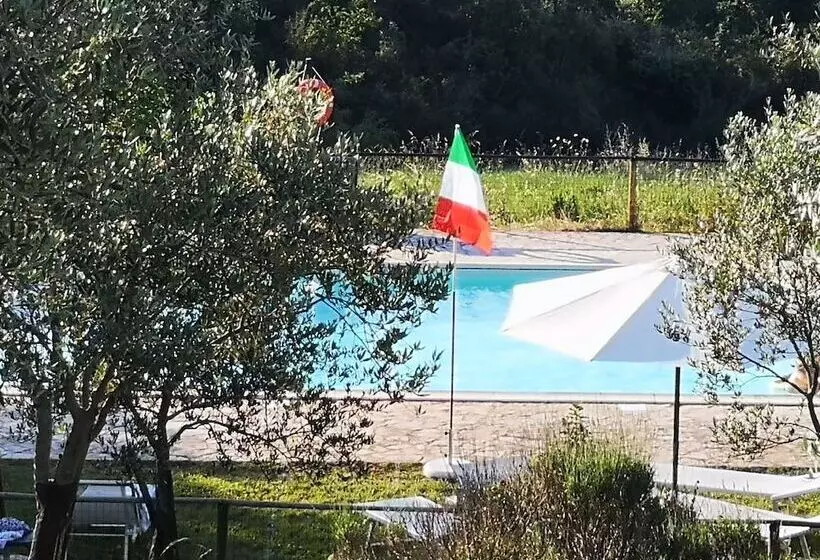 فندق ريفى Locanda Vesuna Countryhouse