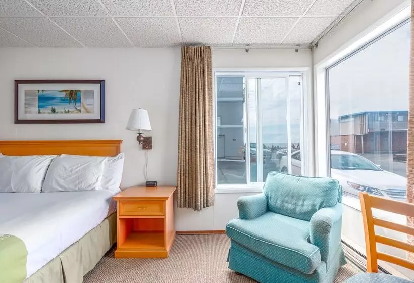 Отель Seashore Inn On The Beach Seaside