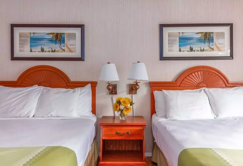 هتل Seashore Inn On The Beach Seaside