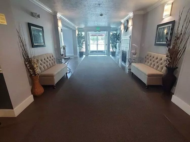 ホテル Sequoia Inn