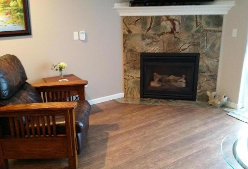 Otel The Landing At Newport Condominium