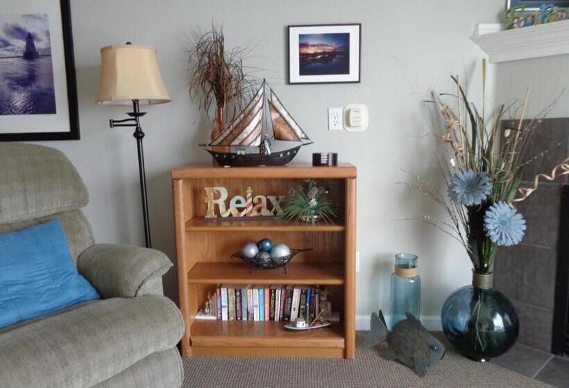 Otel The Landing At Newport Condominium