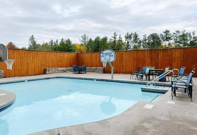 בית מלון כפרי The Waters Of Minocqua