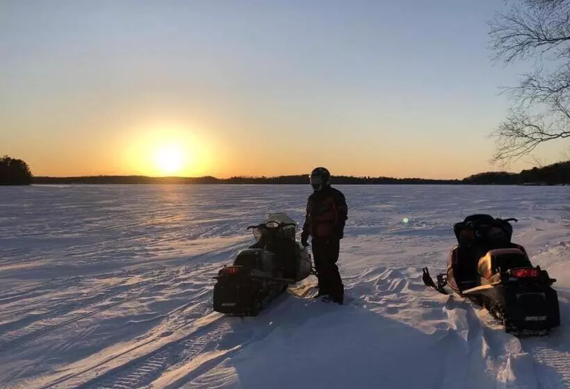 هتل The Waters Of Minocqua