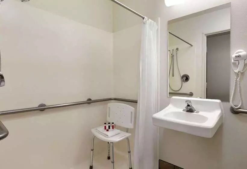 ホテル Travelodge By Wyndham Hermiston