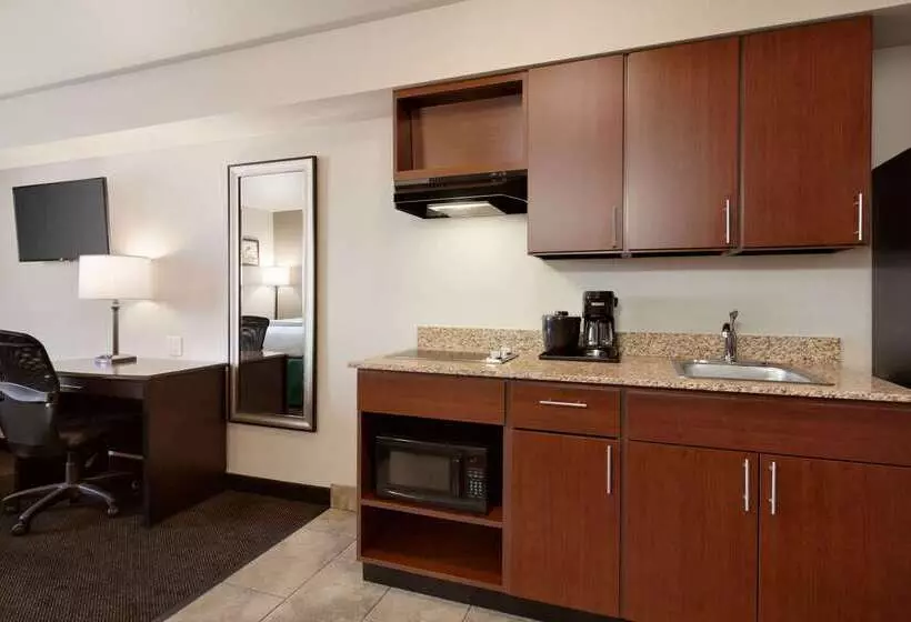 ホテル Travelodge By Wyndham Hermiston