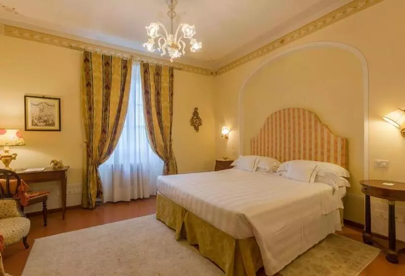 هتل Villa Marsili