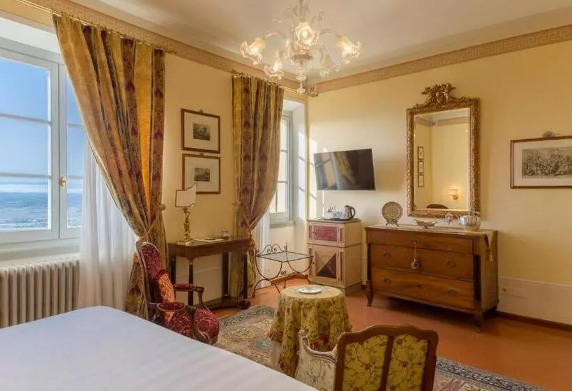 هتل Villa Marsili