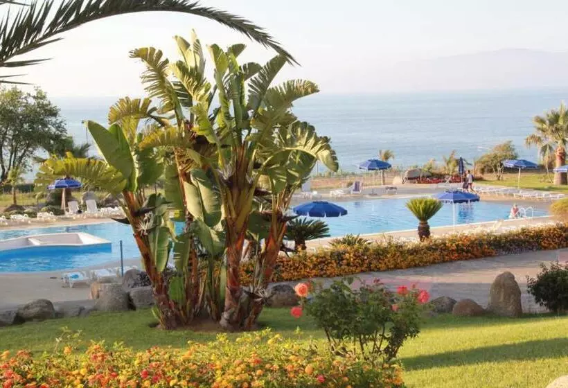 Отель Villaggio Club Dolomiti Sul Mare