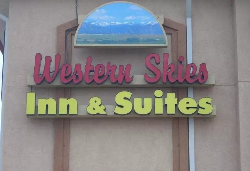 فندق Western Skies Inn & Suites