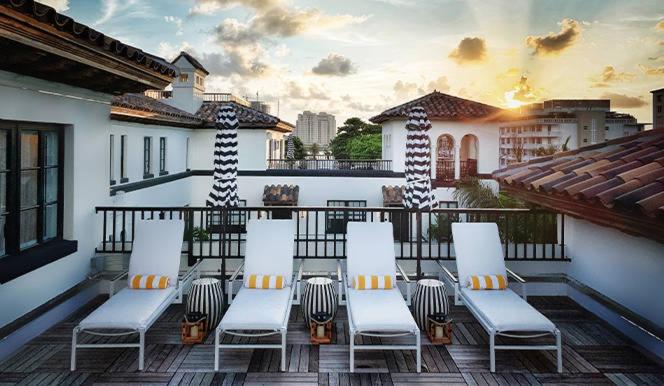 Szálloda White Elephant Palm Beach