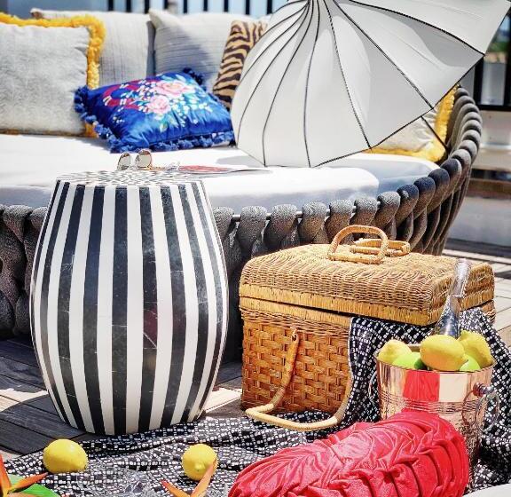 Szálloda White Elephant Palm Beach