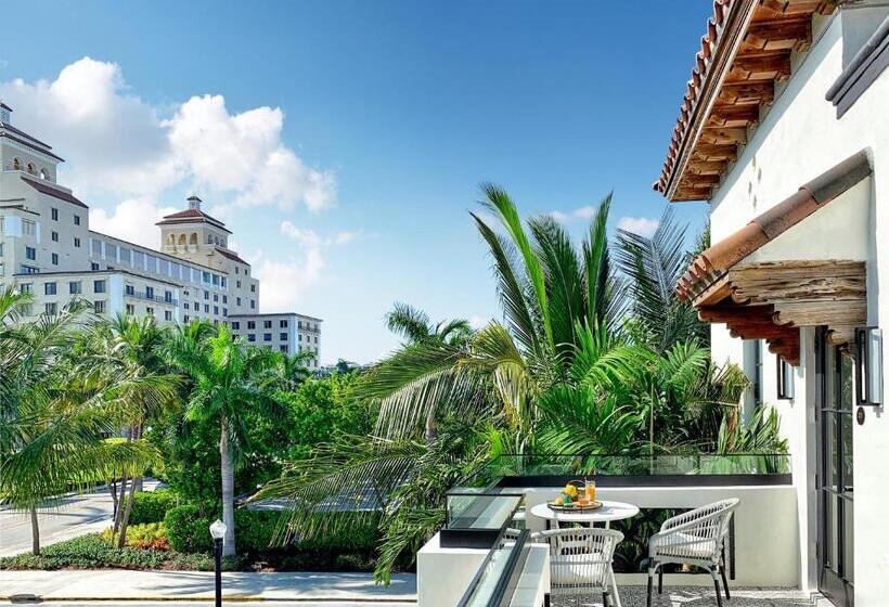 Szálloda White Elephant Palm Beach