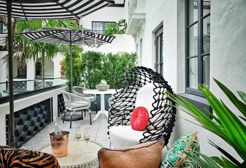 هتل White Elephant Palm Beach