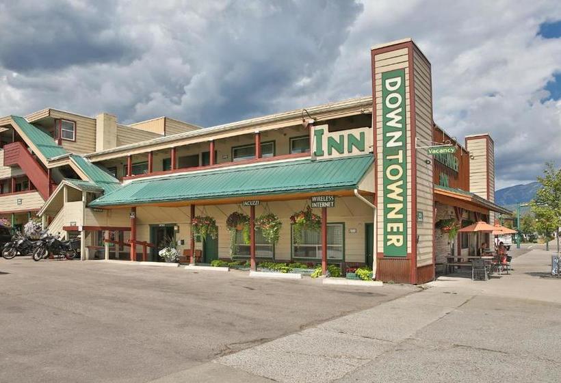 فندق على الطريق Downtowner Inn