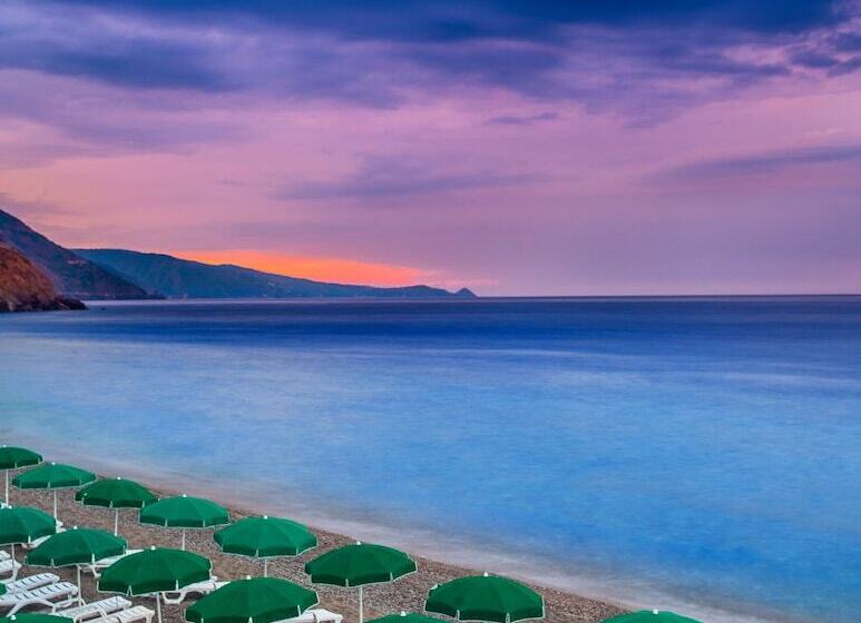 Villaggio Baia Calavà Hotel E Residence