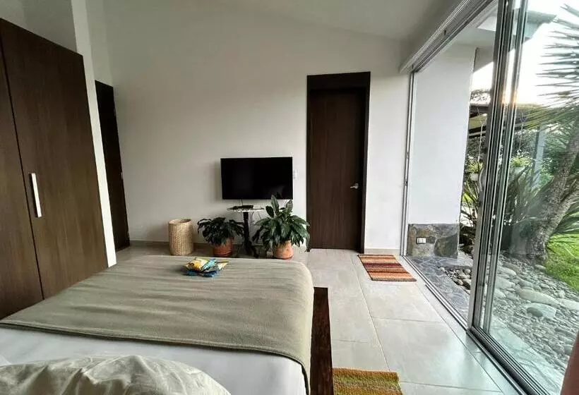 ベッドアンドブレックファースト Wayra Natura