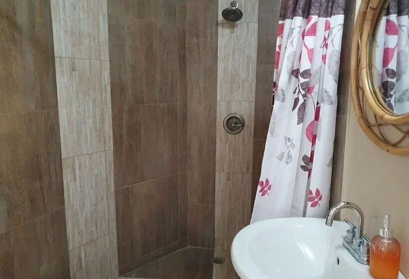 هتل Green Fig Resort & Spa