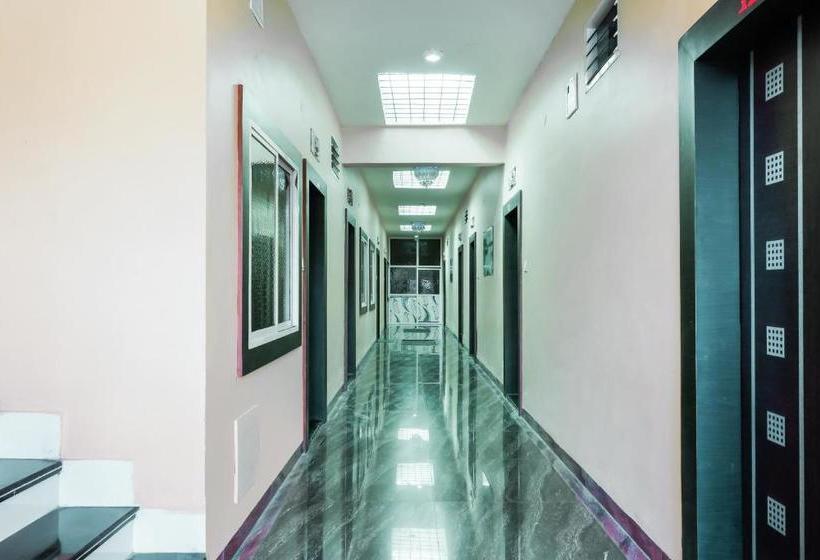 酒店 Oyo 69751 Tammana Palace