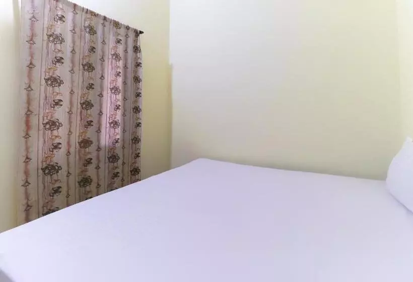 ホテル Spot On 41074 H S Inn