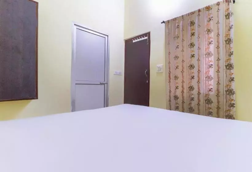 ホテル Spot On 41074 H S Inn