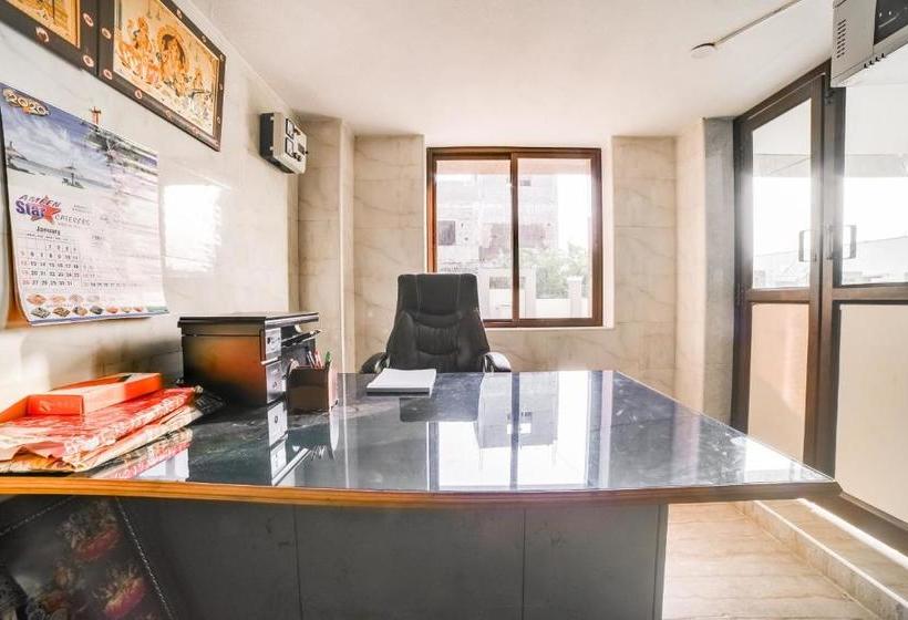 فندق Spot On 68491 Nvs Residency