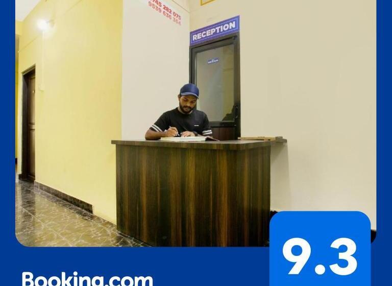 בית מלון כפרי Spot On Layali Tourist Home