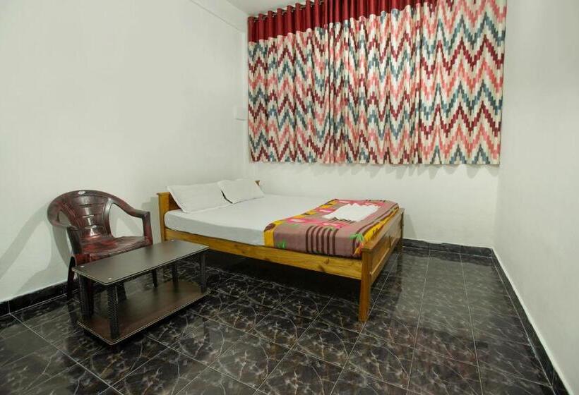 בית מלון כפרי Spot On Layali Tourist Home