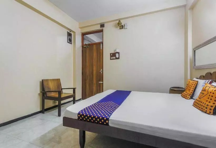 ホテル Spot On Thangam Lodge