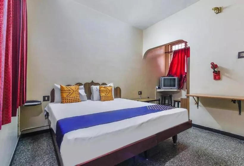 ホテル Spot On Thangam Lodge