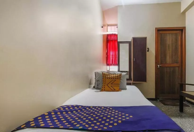 ホテル Spot On Thangam Lodge