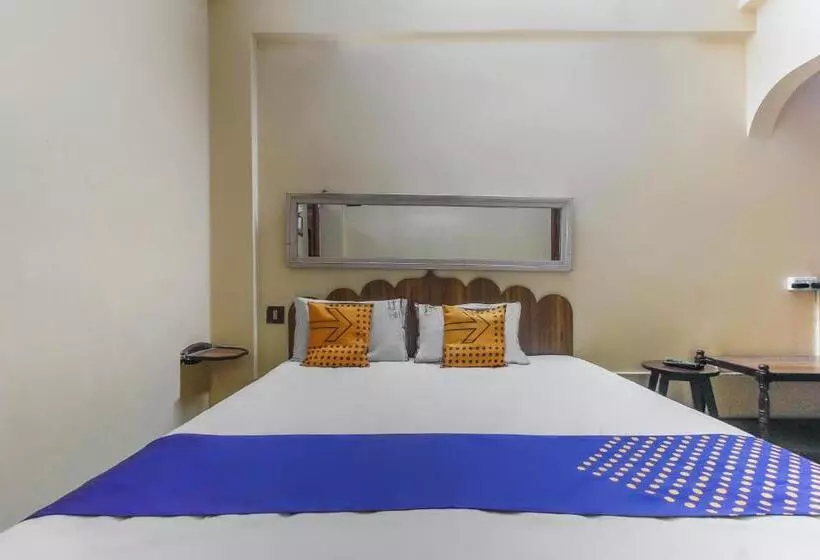 ホテル Spot On Thangam Lodge
