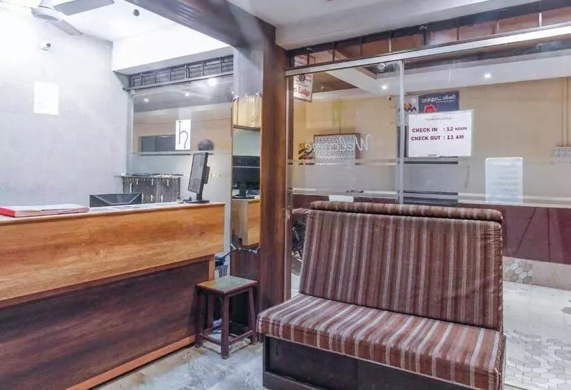 ホテル Spot On Thangam Lodge